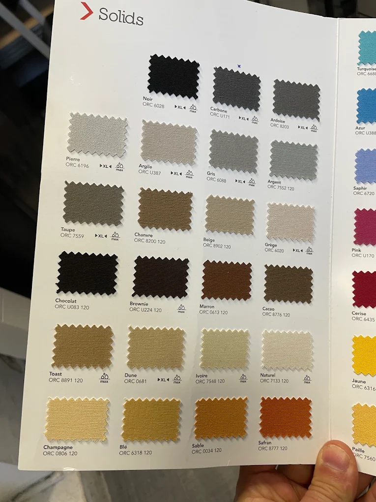 Échantillons de toiles de store banne en coloris unis